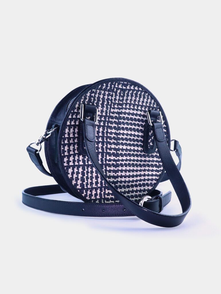 Pankalla handmade bag, durable leather, artisan quality.